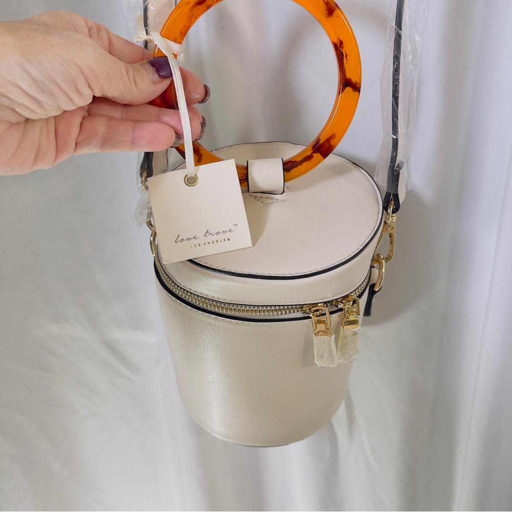Love Trove Los Angeles Structured Cylinder Crossbody Bag NWT
